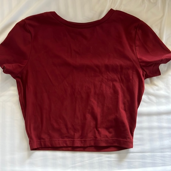 Only worn once, no stains or tears. Slightly cropped red t shirt - Picture 1 of 2